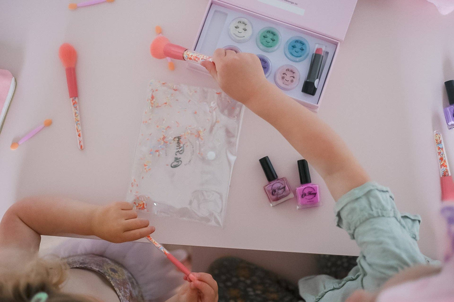Oh Flossy Kids Sprinkle Makeup Brush Set