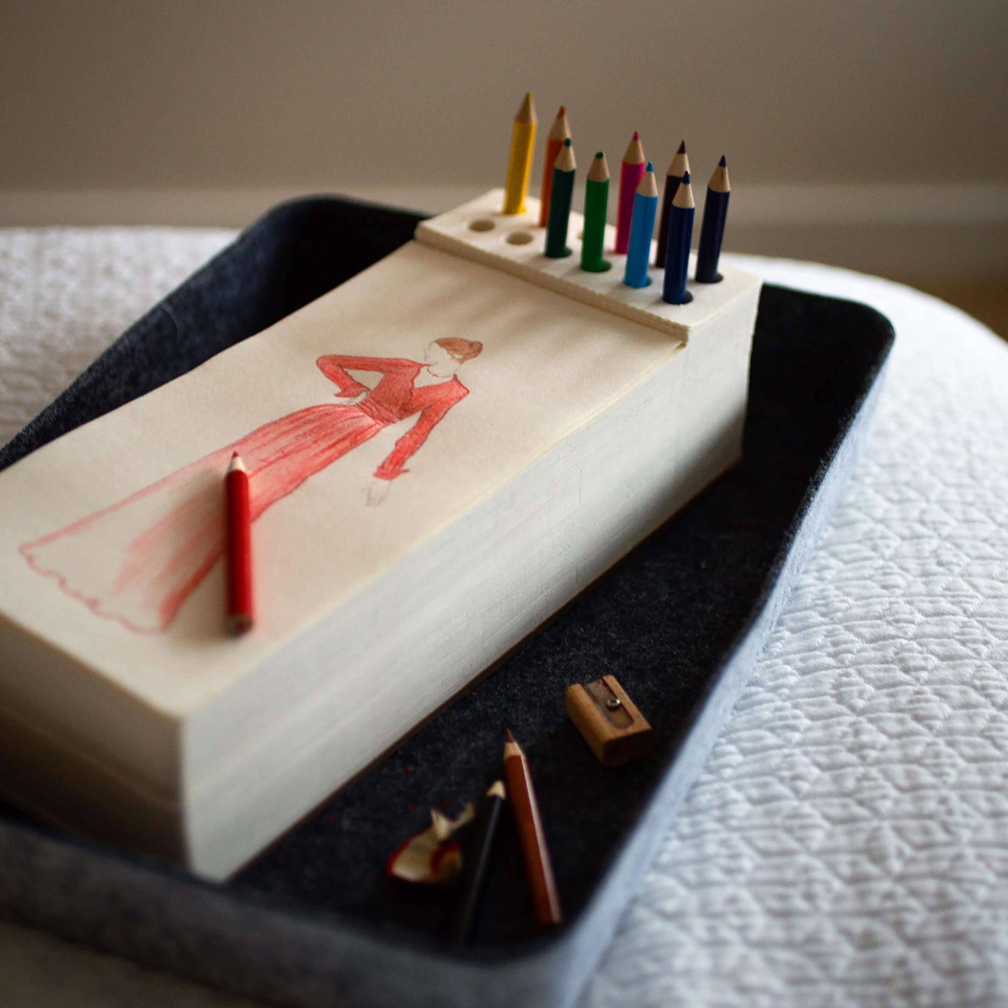 JOTBLOCK Tabletop chunky sketchpad Includes 12 colorful pencils & 380 sheets(Long)