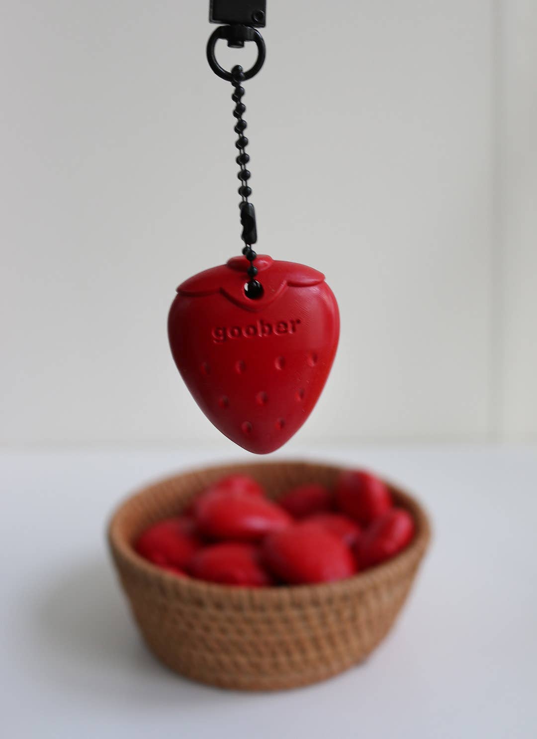 Goober - Farm Crayon Key Ring - Strawberry