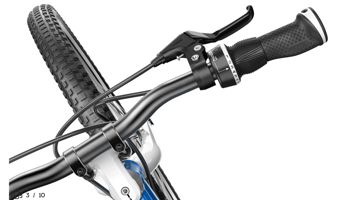 Woom Bike from Vienna Woom 4 for Age 6 - 8 years in stock in store