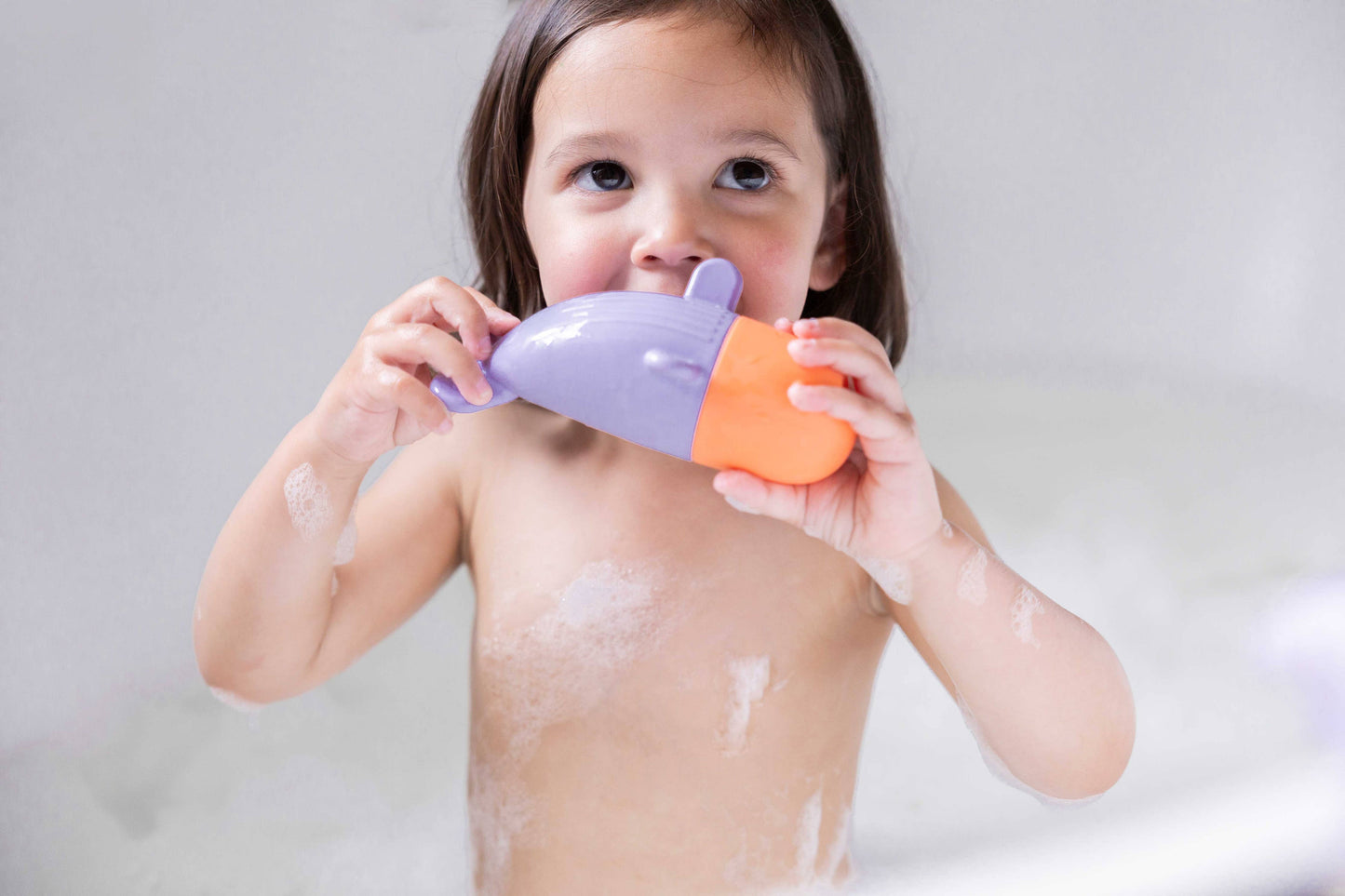 Quut Squeezi - Squish, squash bath time fun made easy!