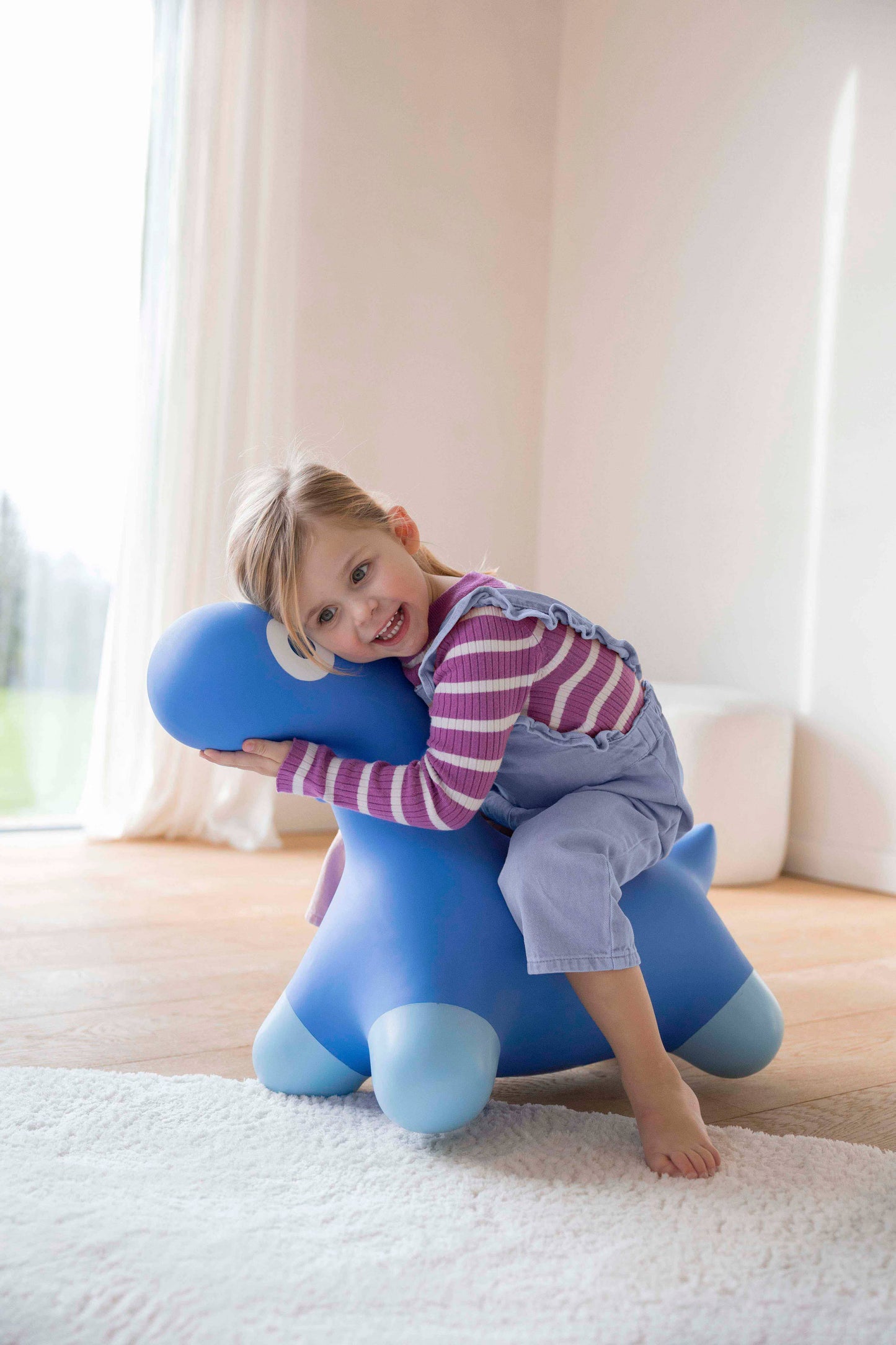 Quut Hoppi Dino - A bouncy friend just for you!