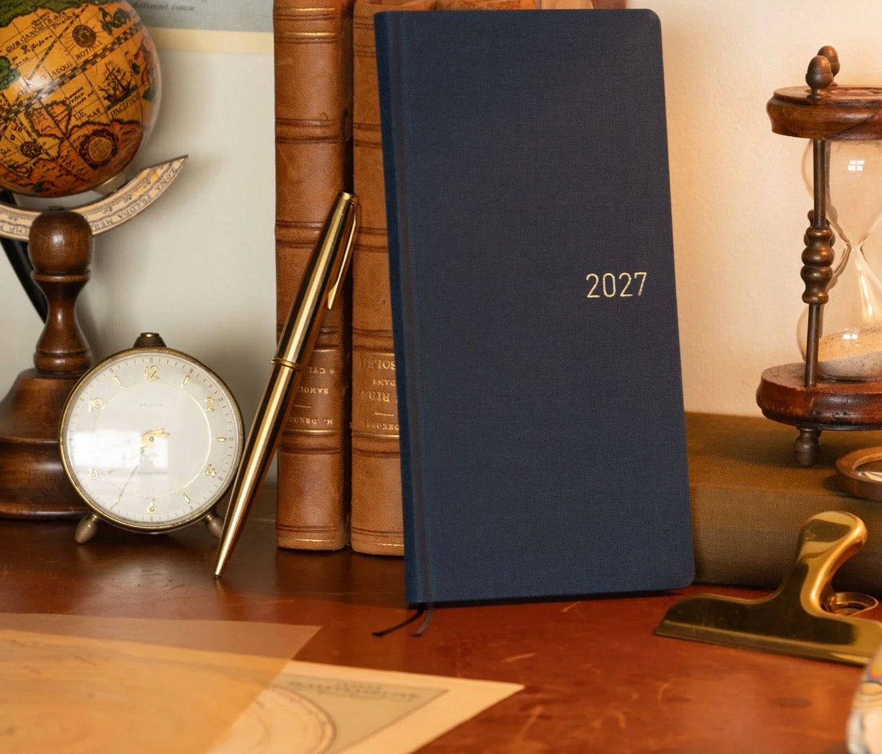 Hobonichi Techo 2027 Weeks MEGA Colors: Midnight Blue