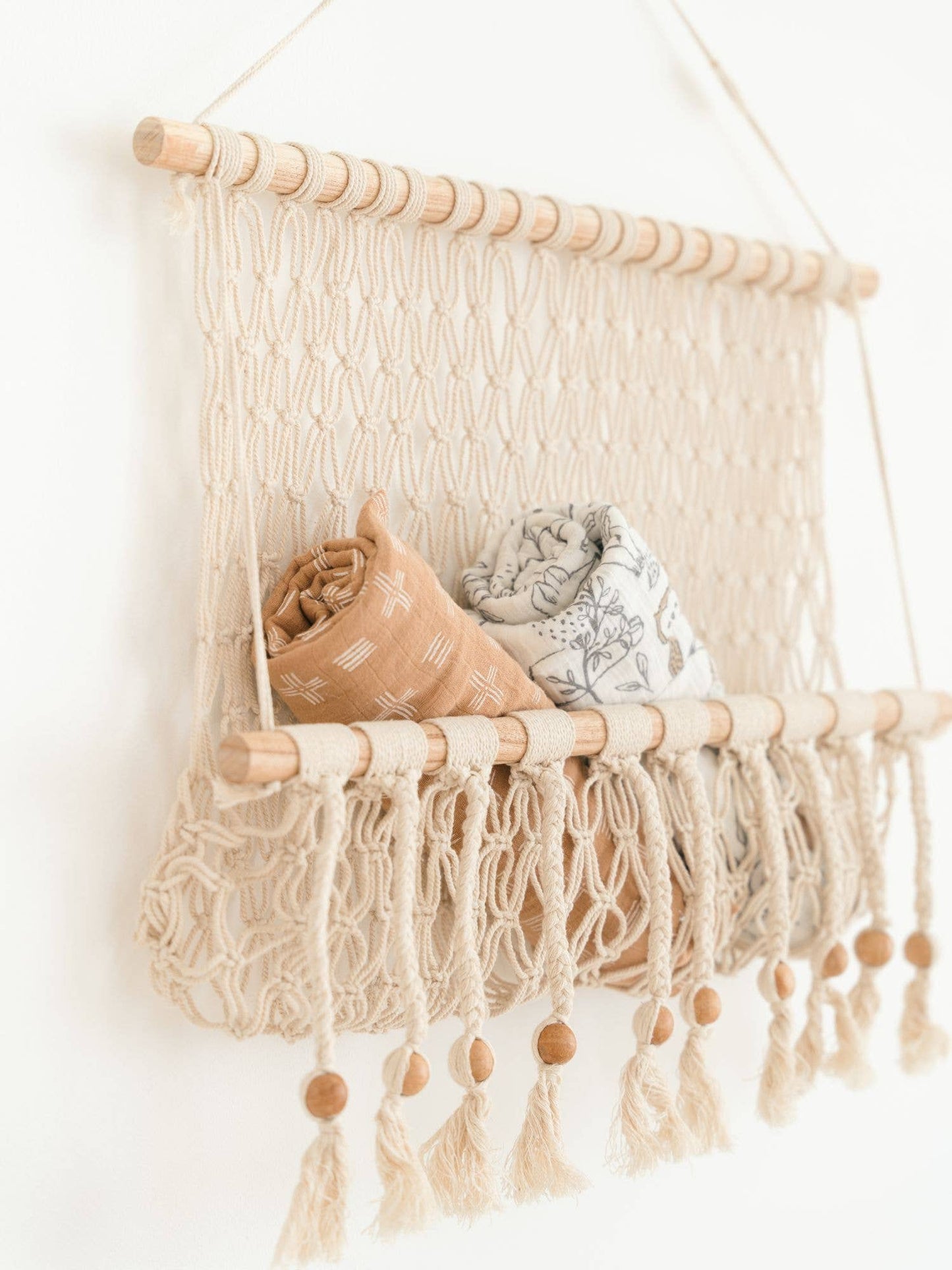 Willow Wall Storage Bin Décor