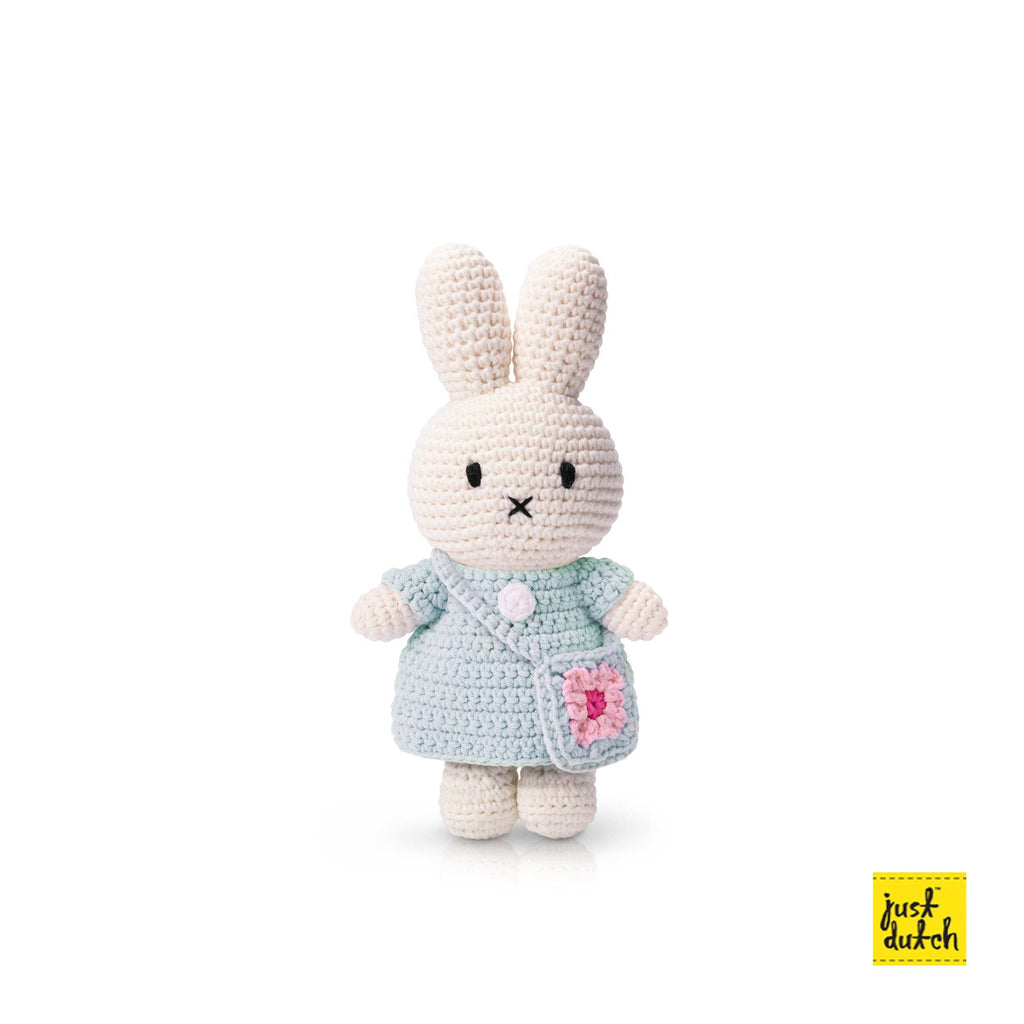 Miffy and her flower bag