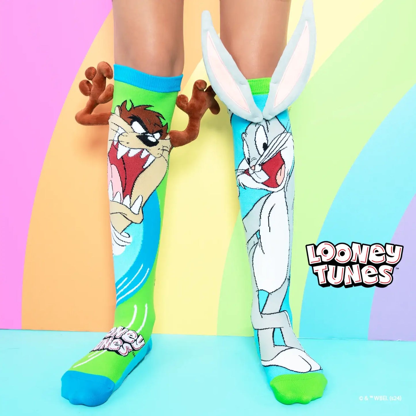 BUGS BUNNY KNEES HIGH SOCKS: Kids & Adults Age 6 - 99