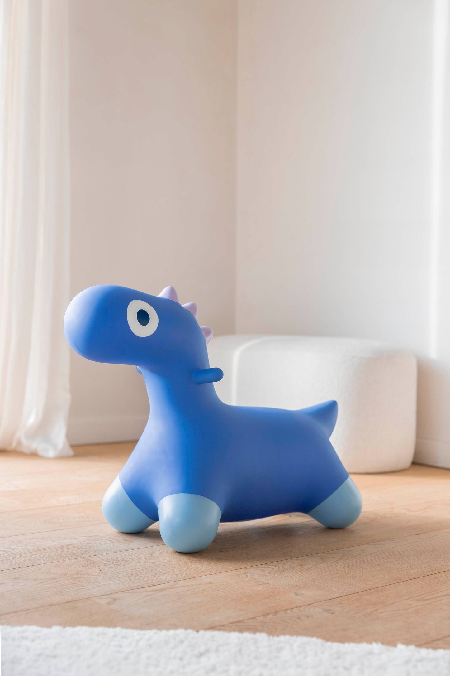 Quut Hoppi Dino - A bouncy friend just for you!