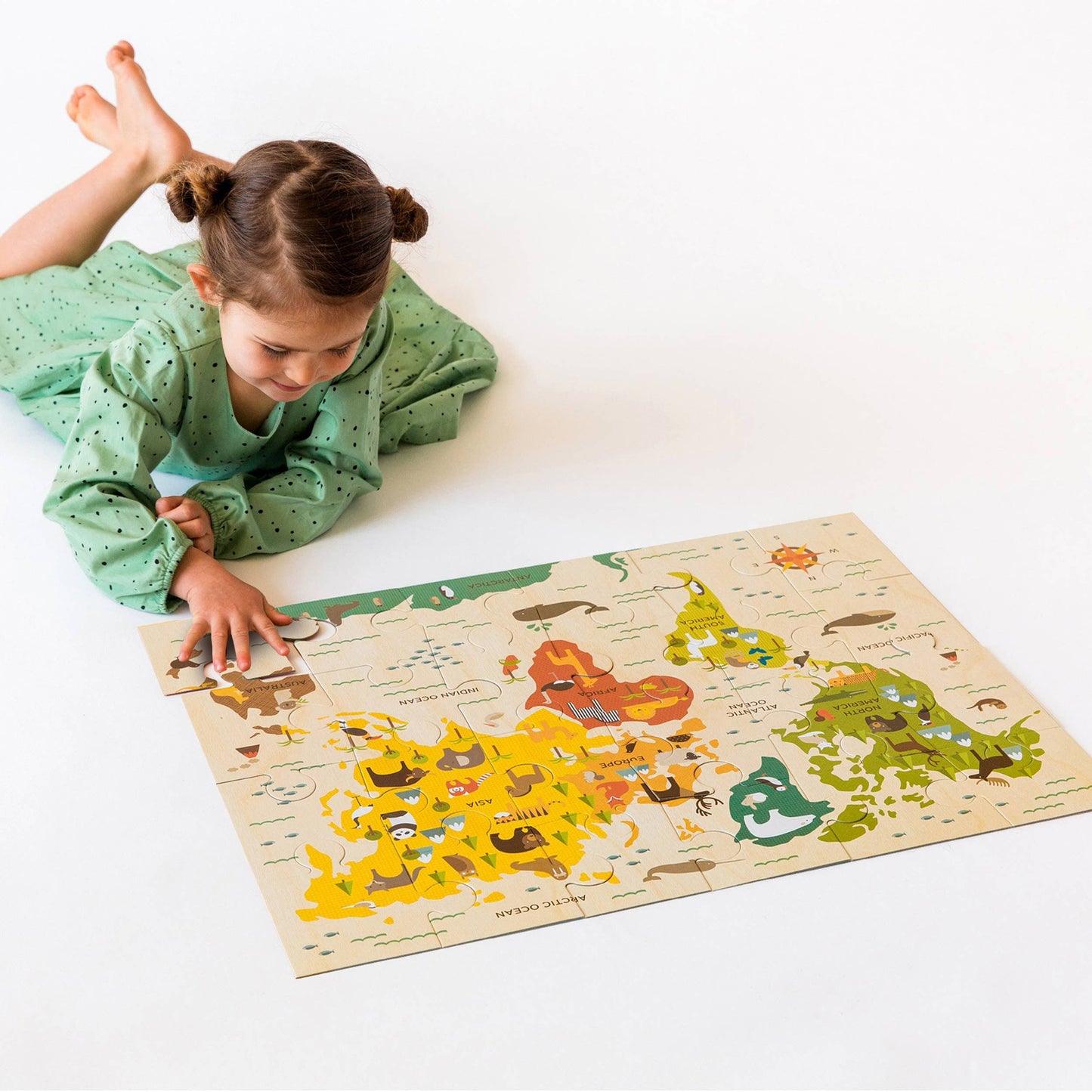 Petit Collage - World Map 24-Piece Floor Puzzle